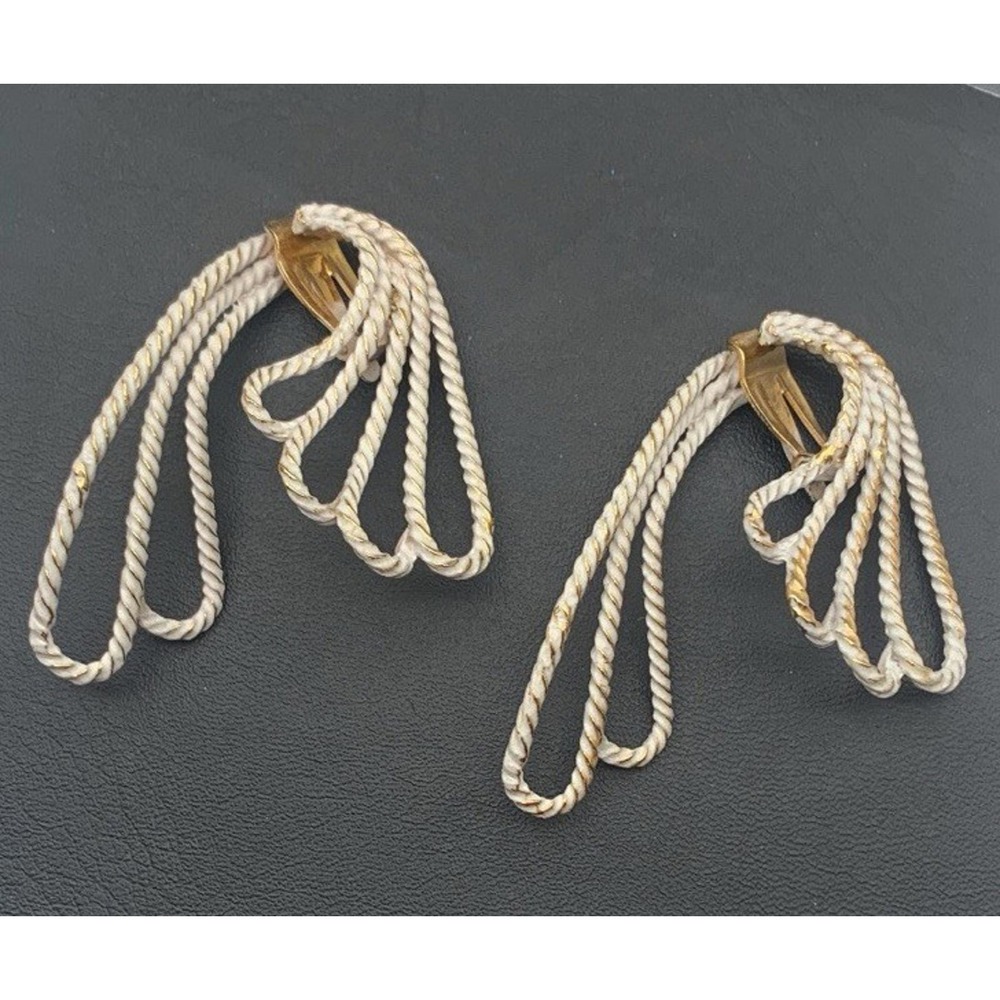 Vintage Very Unique Unusual Gold Tone & White Enamel‎ Twisted Clip On Earrings